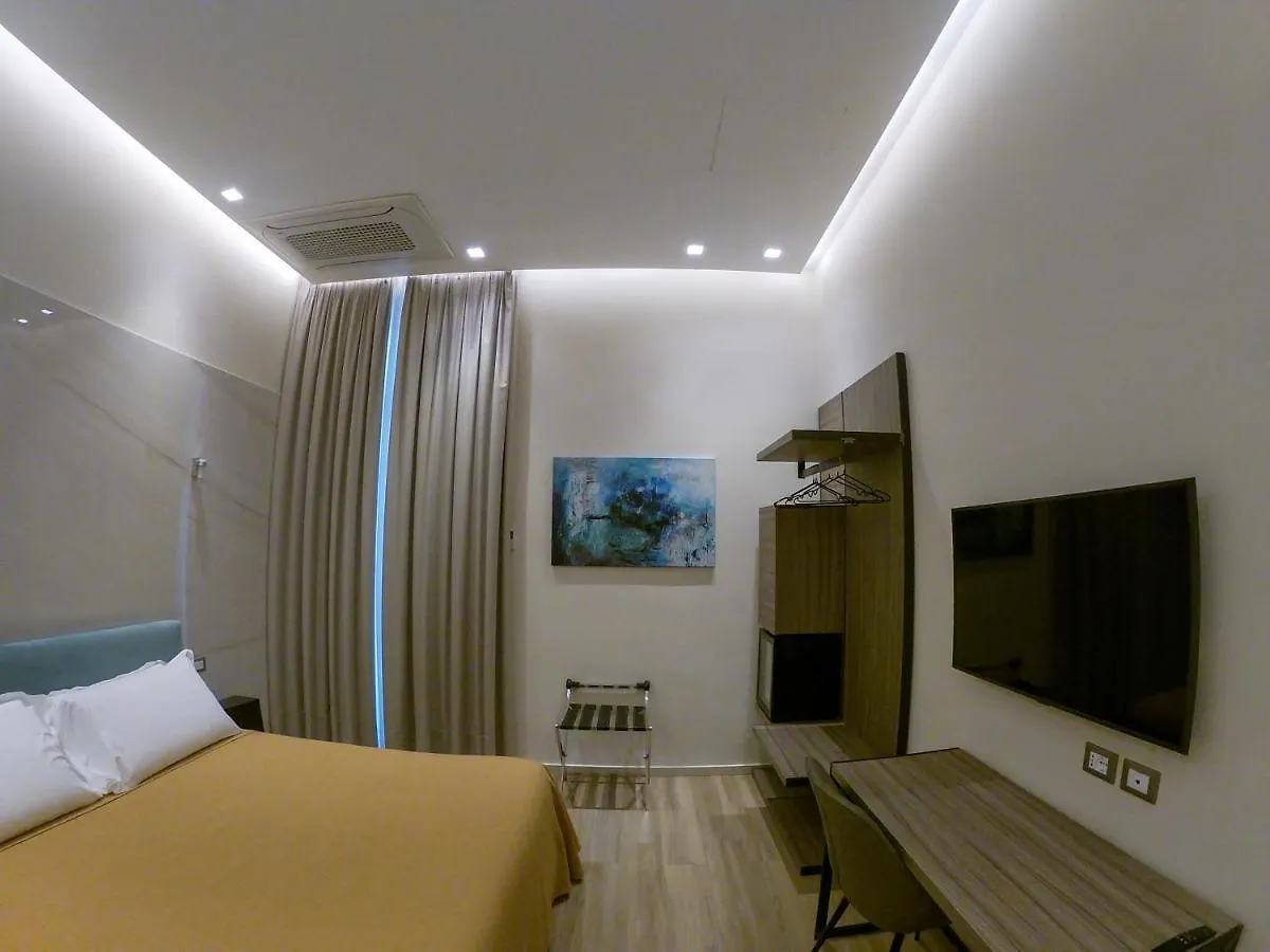 Municipio Luxury Suite Naples Guest house