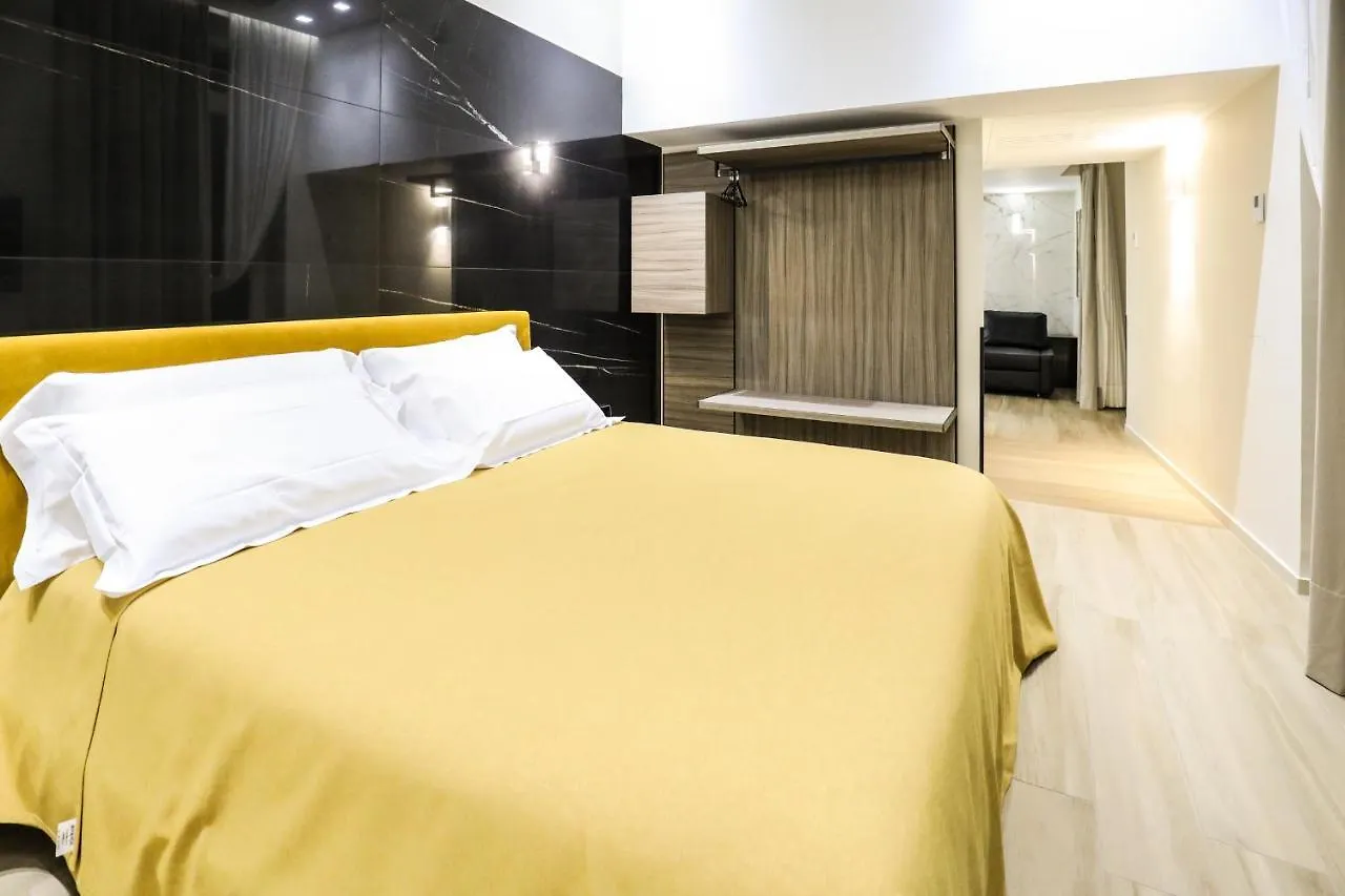 Municipio Luxury Suite Naples