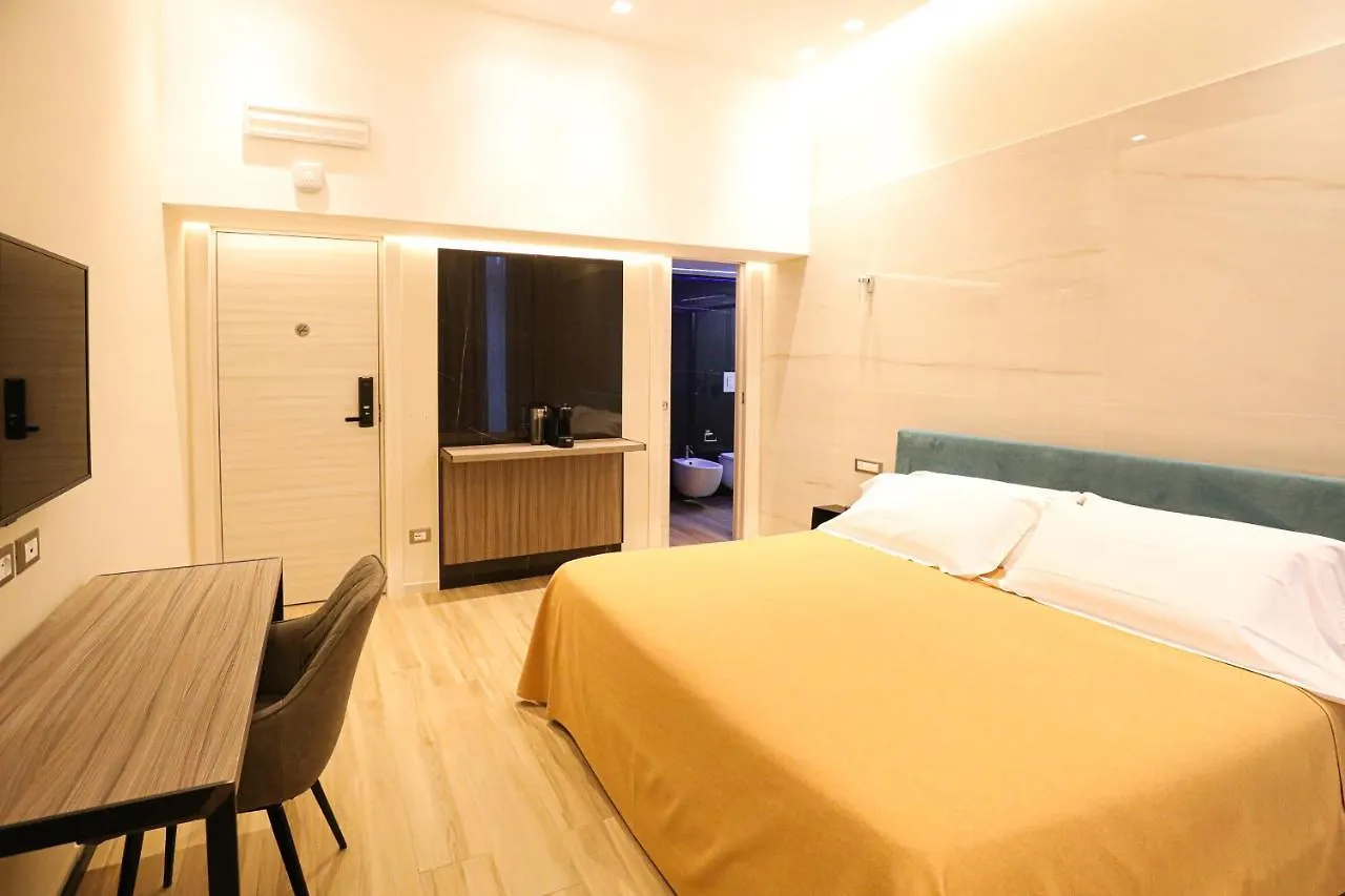 Municipio Luxury Suite Naples 0*,